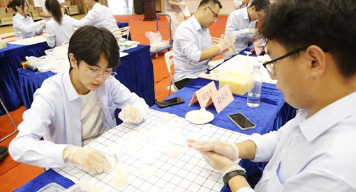 邁安德“感念師恩，月圓情濃”冰皮月餅DIY主題活動(dòng)